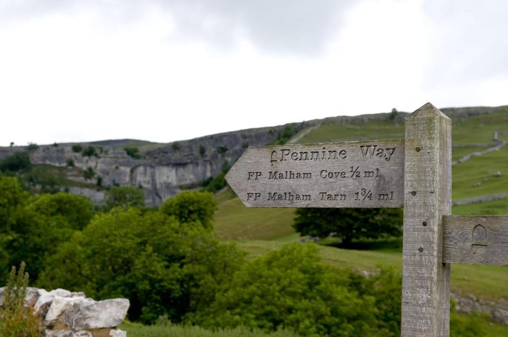 The Buck Inn, Malham Exterior photo